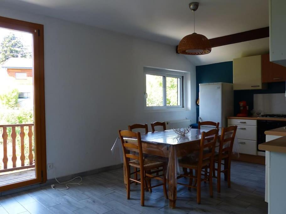 Brié-et-Angonnes Appartement Dans Maison מראה חיצוני תמונה